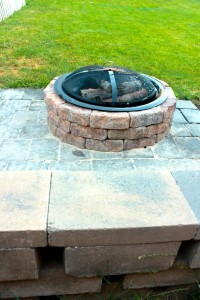 DIY fire pit & patio
