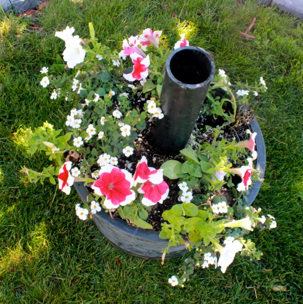 Patio umbrella planter discount